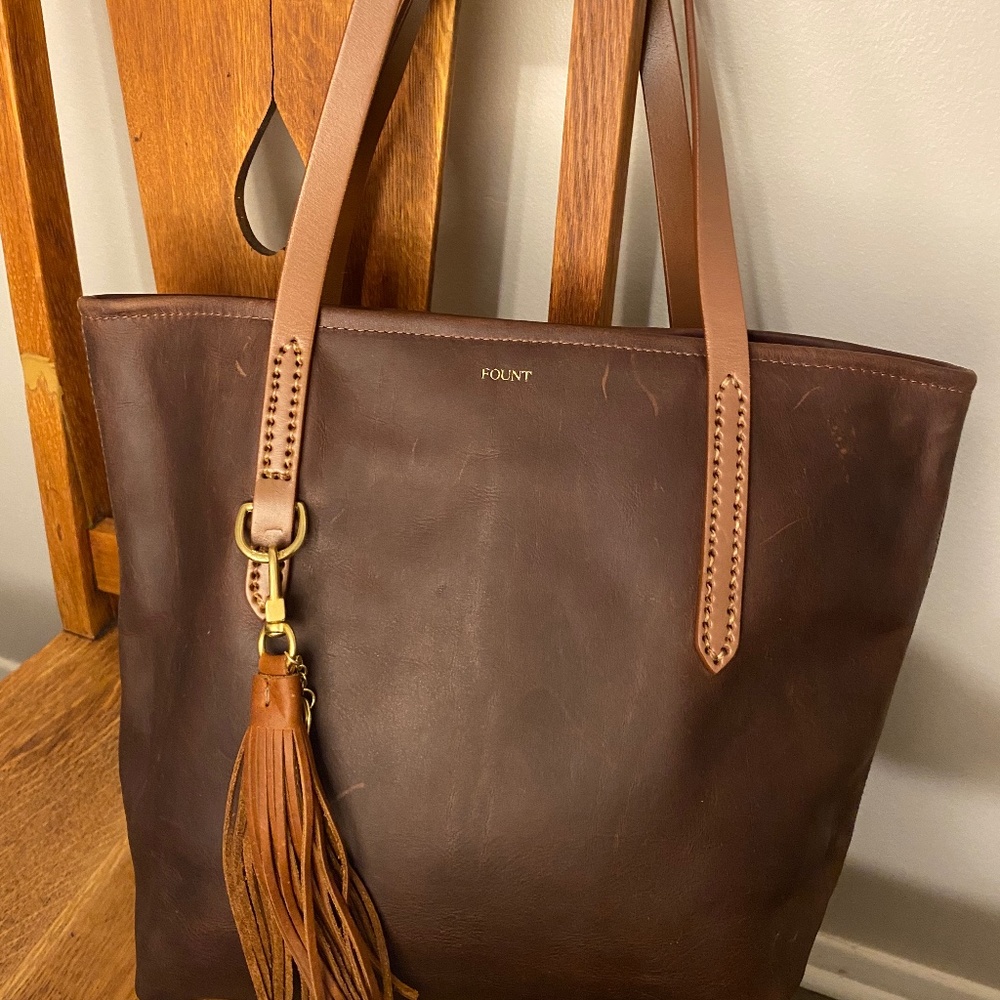 New Fount Leather Hazelnut Brown Petite Bellfield Tote Bag